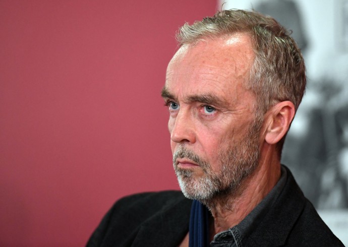 John Hannah (61) si zahrál ve filmu Petera Bebjaka Zpráva. V roce 2021 dorazil do Prahy na jeho slavnostní premiéru. 
