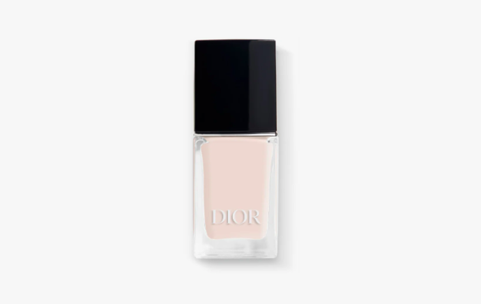 Zvolit můžete i světle růžový, Dior, 748 Kč, Notino
Zvolit můžete i světle růžový, Dior, 748 Kč, Notino