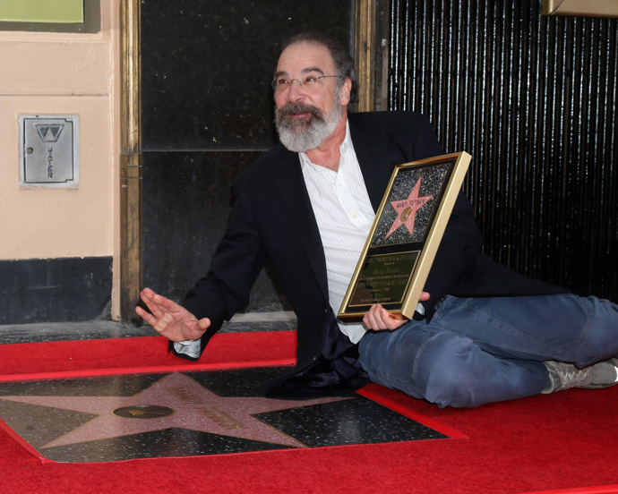 V roce 2018 získal Patinkin svoji hvězdu na hollywoodském chodníku slávy.
V roce 2018 získal Patinkin svoji hvězdu na hollywoodském chodníku slávy.