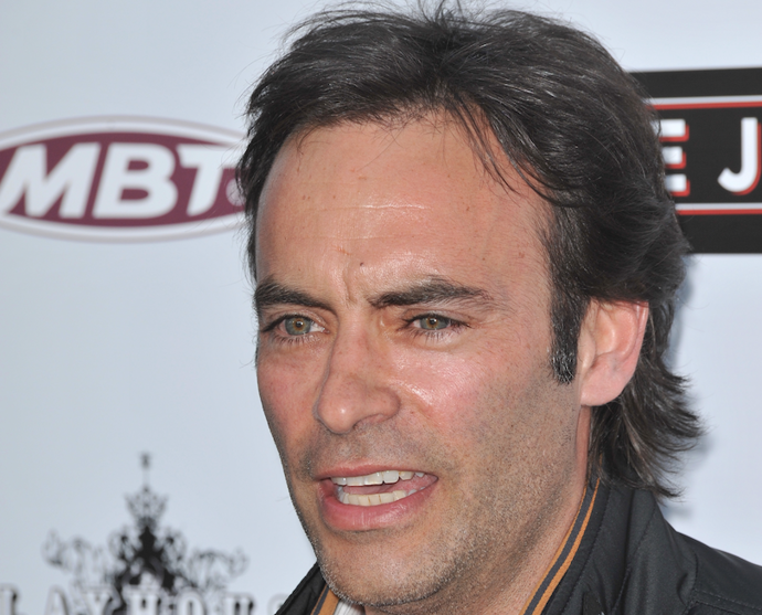 Anthony Delon, na kterého Alain podal žalobu kvůli boji o dědictví.

