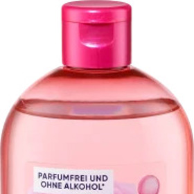 Pleťová micelární voda s růží 3 v 1 bez obsahu parfemace a alkoholu je vhodná v péči o suchou a citlivou pleť. Micelární voda slučuje tři produkty v jednom: čistění pleti, odličovač make-upu a pleťovou vodu. Složení s micelami šetrně odstraňuje make-up a přebytečný maz. Vhodné i pro nositele kontaktních čoček. Obsahuje 93 % složek přírodního původu včetně vody, neobsahuje mikroplasty ani rozpustné plně syntetické polymery. 65 Kč
