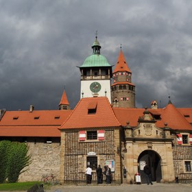 Romantický hrad Bouzov je taková filmová hvězda. Natáčelo se zde spoustu pohádek a filmů
