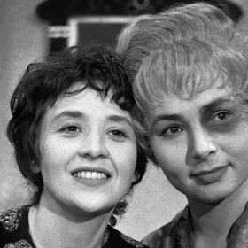 Jana Werichová s kolegyní Karolinou Slunéčkovou
