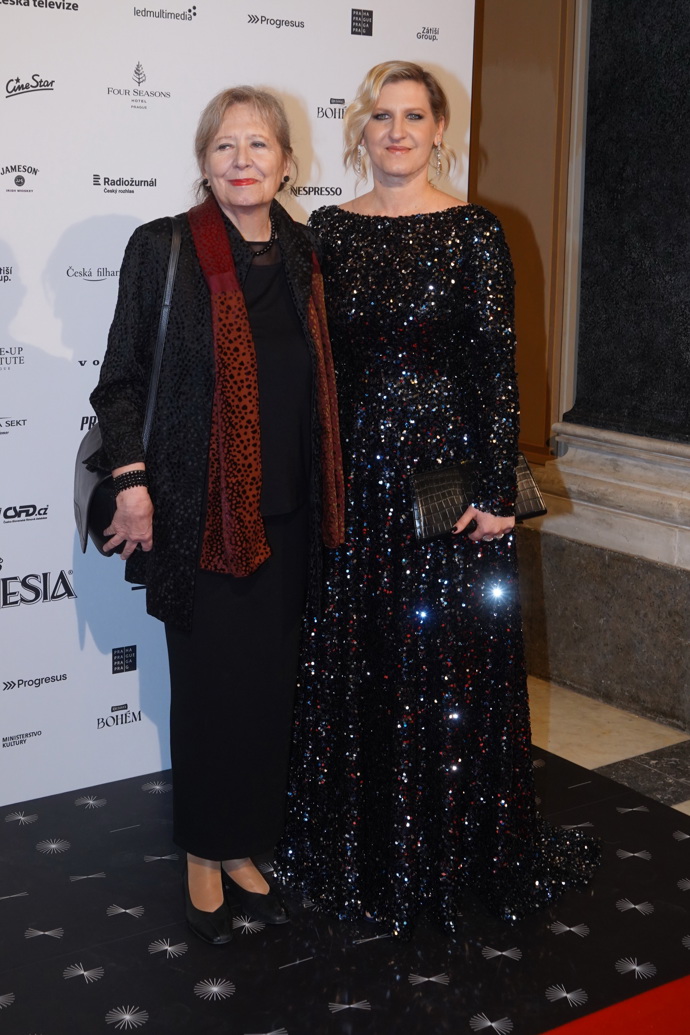 Režisérky Helena Třeštíková a dcera Hana.
