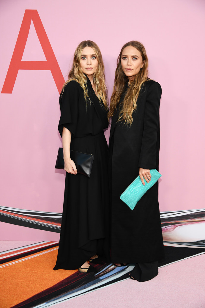 Mary-Kate a Ashley se ale nakonec rozhodly svůj potenciál využít spíše ve světě módy, které se věnují. Takhle vypadají dnes.
