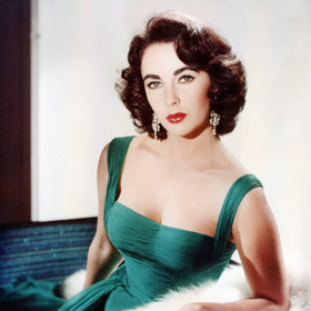 Elizabeth Taylor, která se narodila 27. února 1932, byla americká herečka a vývojářka voňavek a parfémů, jedna z velkých hollywoodských hvězd stříbrného plátna 20. století, dvojnásobná držitelka ceny Americké filmové akademie, která se stala jedním z filmových sex-symbolů své doby. 
