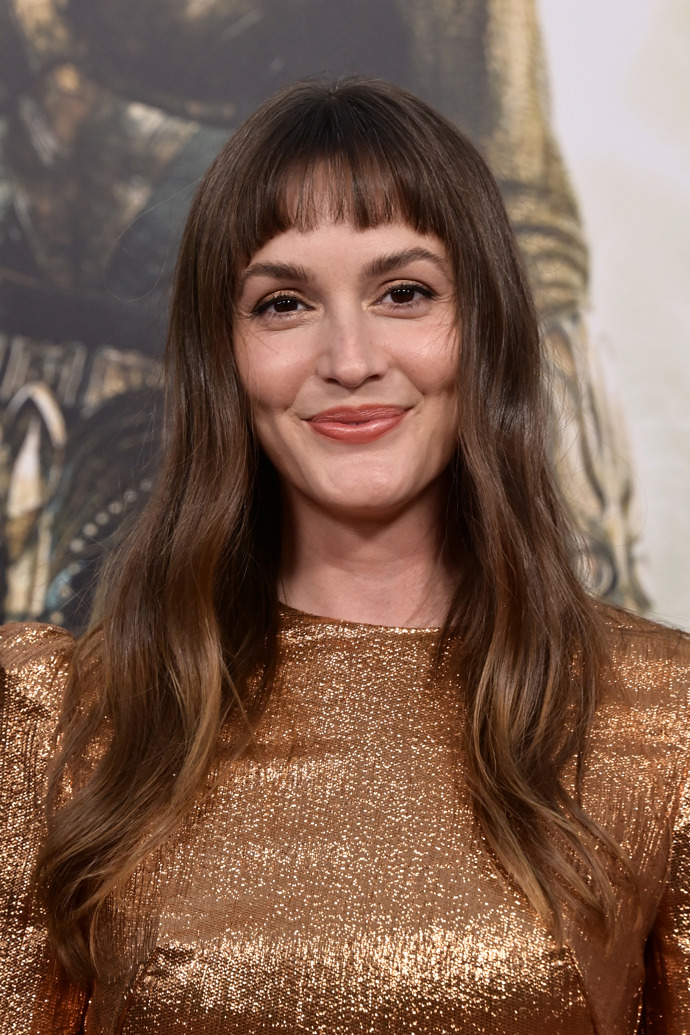 Leighton Meester a další možnost kombinace micro ofiny s dlouhými něžnými loknami.
Leighton Meester a další možnost kombinace micro ofiny s dlouhými něžnými loknami.
