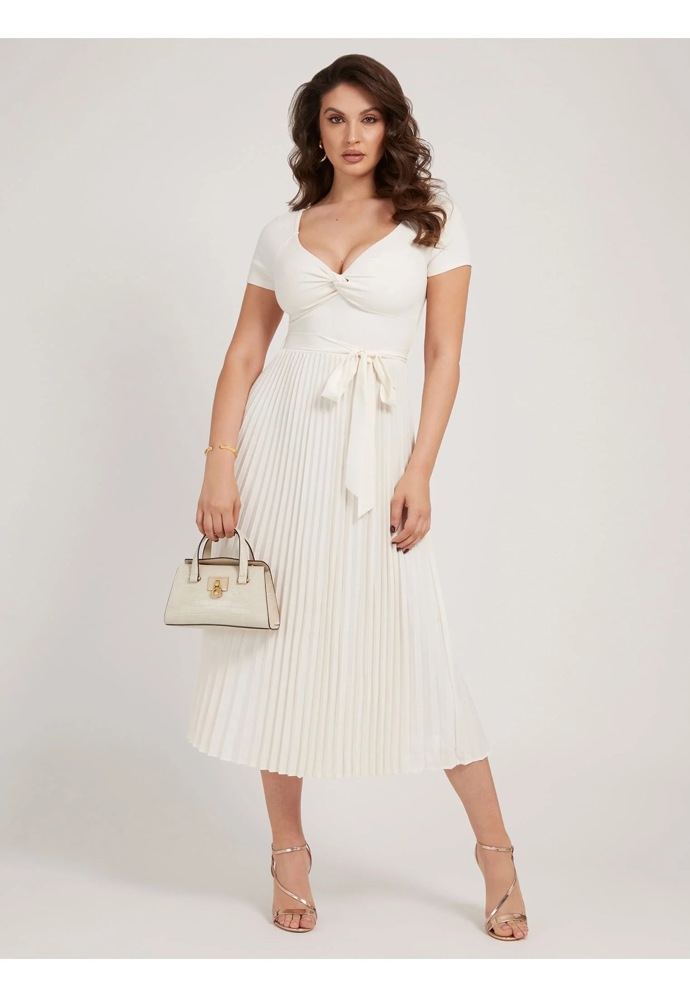 Šaty: Guess, 3 250 Kč

