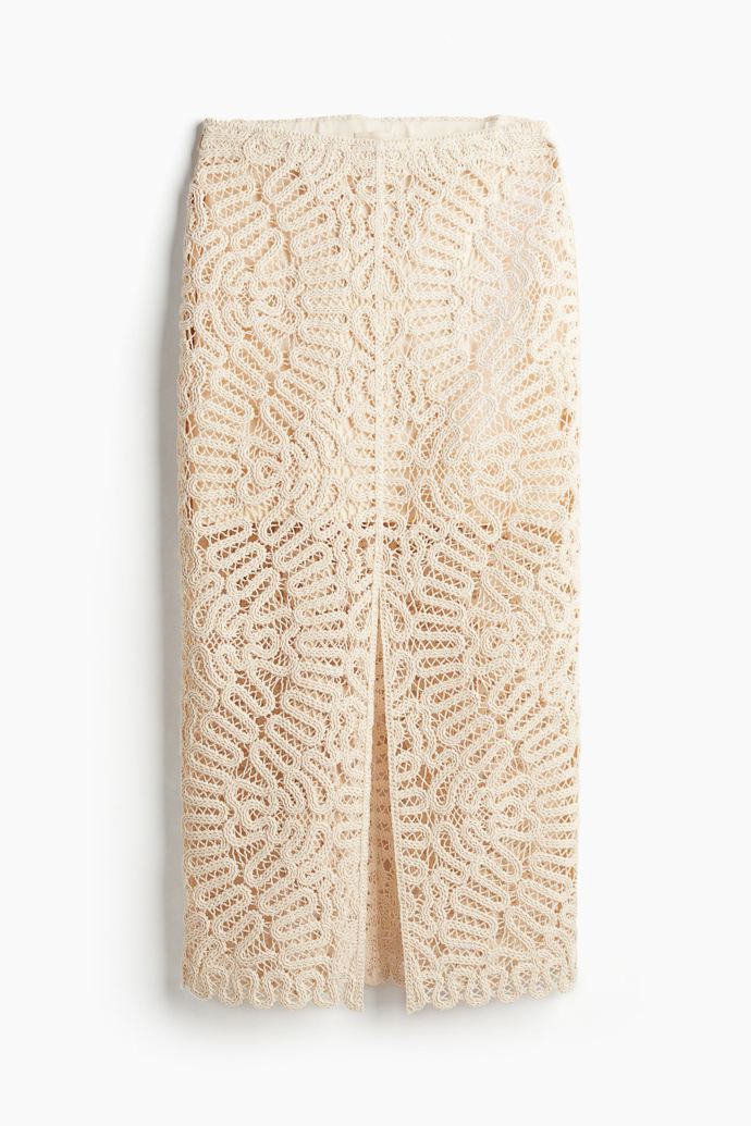 Béžová pouzdrová sukně s háčkovaným vzhledem, H&M, 1459 Kč
Béžová pouzdrová sukně s háčkovaným vzhledem, H&M, 1459 Kč