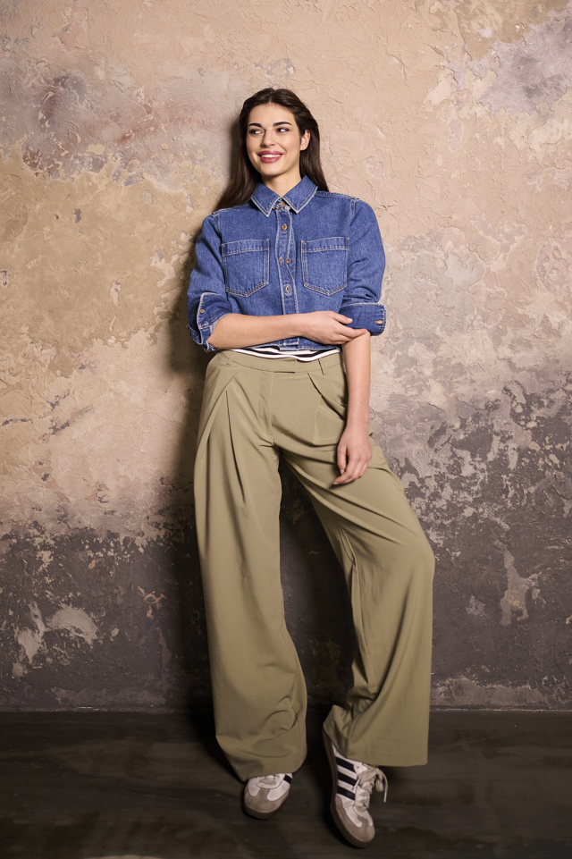 Foto: Lucie Vysloužilová
Modelka: Tereza, Crush Model
Styling: Radka Sirkova
MUA: Jana Lhotova
