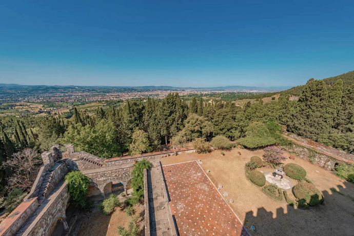 Galerie: Zámek u Florencie Galerie: Zámek u Florencie