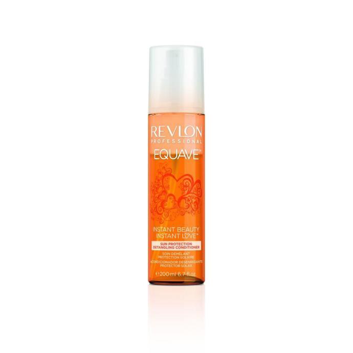 Bezoplachový kondicionér pro vlasy namáhané sluncem, Revlon Professional, 216 Kč, Bezvavlasy
