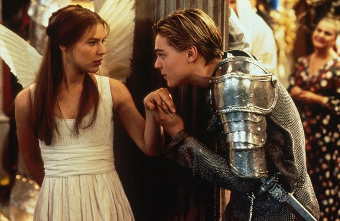 Ve skutečnosti ale jejich vztah až tak vřelý nebyl. Herečka Claire Danes se mimo kameru DiCapriovi záměrně vyhýbala.
