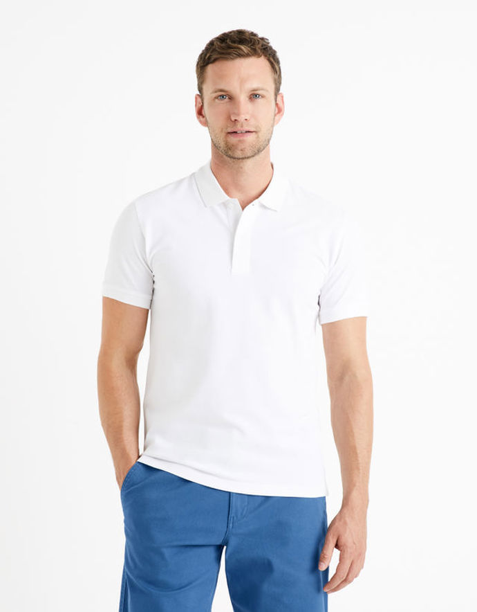 Pánové mohou sáhnout po jednoduchém polo tričku, Celio, 499 Kč
