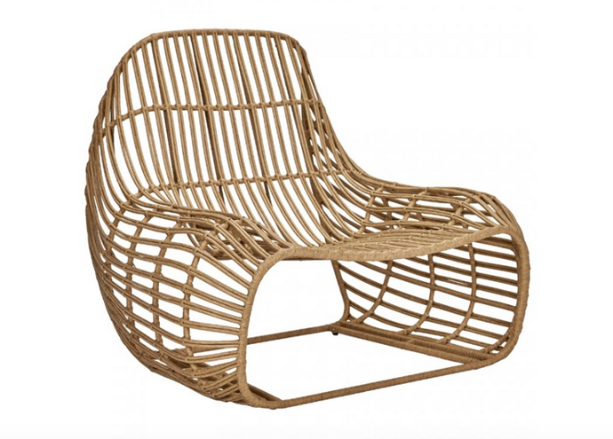 Přírodní plastové zahradní lounge křeslo Relax, House Doctor, 25 784 Kč, www.designovynabytek.cz. Pořídíte se slevou 25% během Dnů Marianne.
