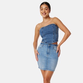 Sukně: Bubbleroom, 1 039 Kč. Prodává Zalando.cz

V rámci Dnů Marianne nabízí Zalando.cz slevu až 25% při nákupu nad 1499 Kč nebo slevu 20% při nákupu nad 999 Kč.
