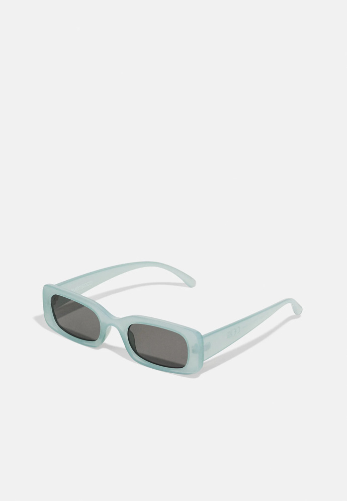 Zelené obdelníkové brýle, Even & Odd, 237 Kč, Zalando
