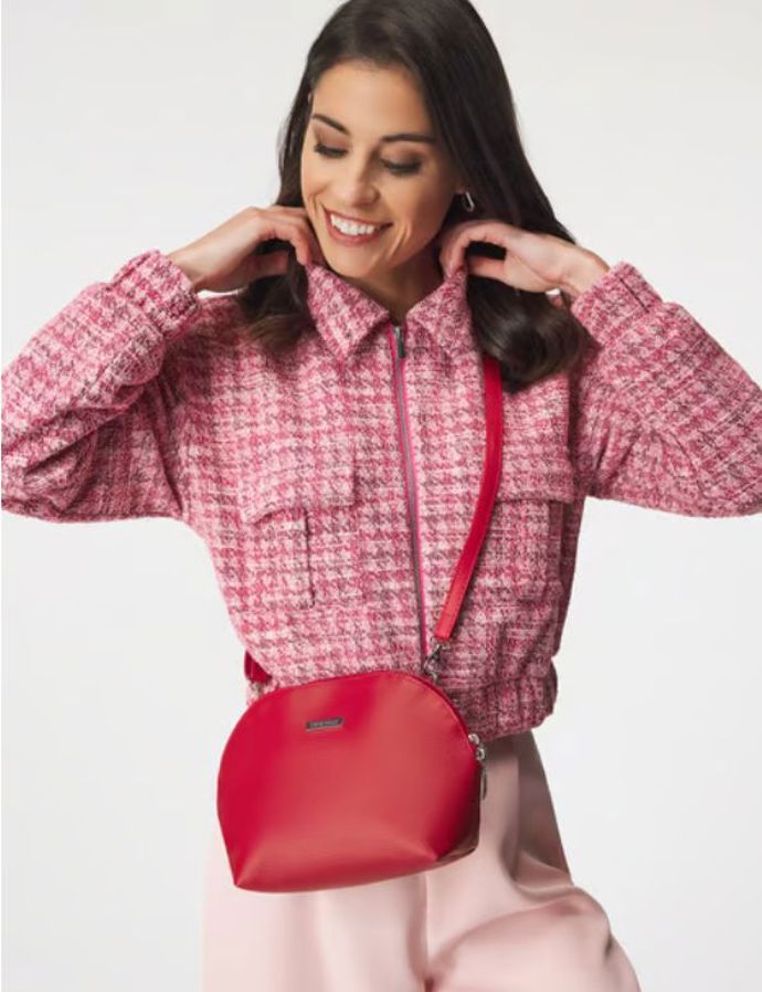  

Crossbody kabelka Dara bags Bell Middle, 1799 Kč 
