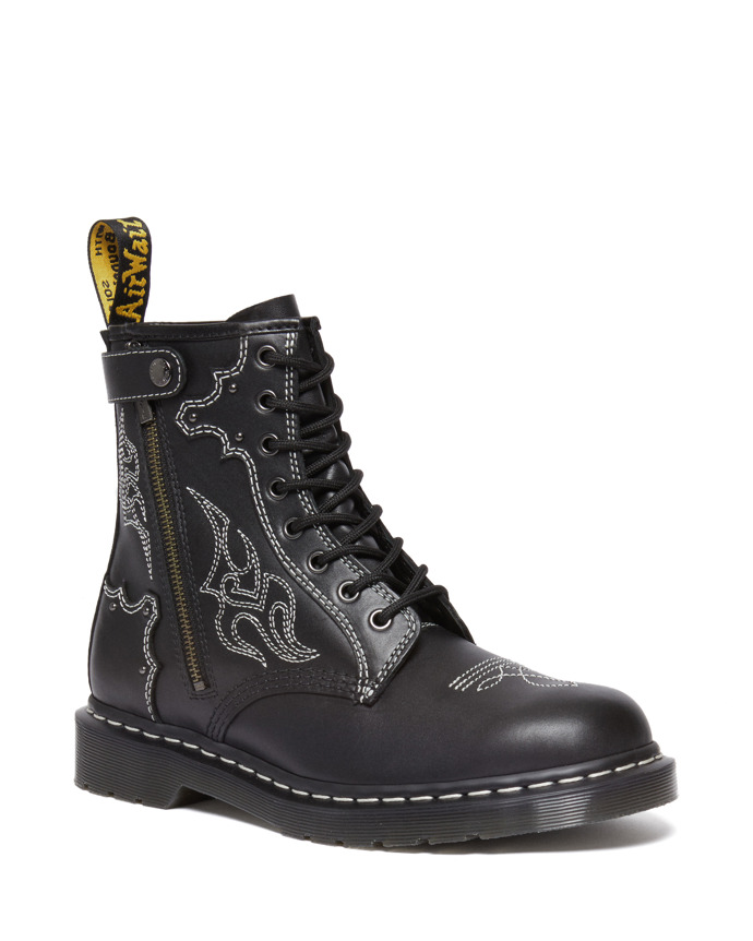 Dr. Martens, 5199 Kč, Footshop
