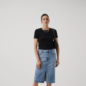 Sukně: Gap, 1 260 Kč. Prodává Zalando.cz

V rámci Dnů Marianne nabízí Zalando.cz slevu až 25% při nákupu nad 1499 Kč nebo slevu 20% při nákupu nad 999 Kč.
