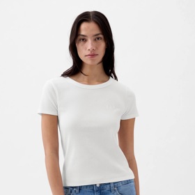 Tričko: GAP, 699 Kč

Během Dnů Marianne platí na produkty značky GAP 30% sleva.
