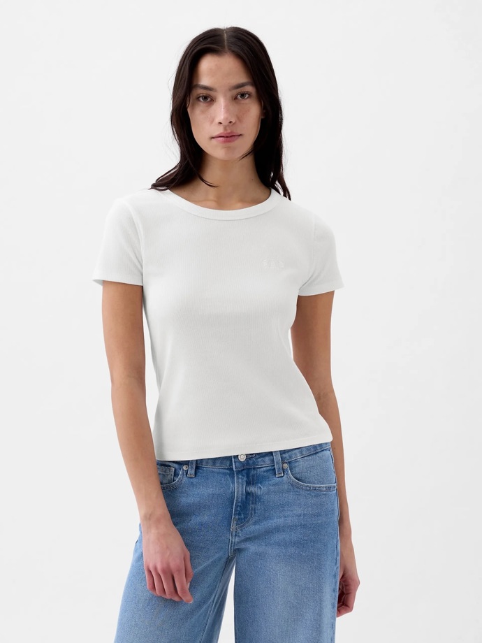 Tričko: GAP, 699 Kč

Během Dnů Marianne platí na produkty značky GAP 30% sleva.
