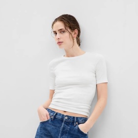 Tričko: GAP, 699 Kč

Během Dnů Marianne platí na produkty značky GAP 30% sleva.
