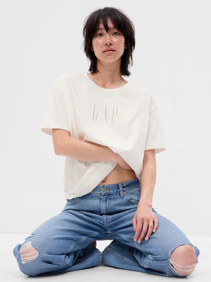 Tričko: GAP, 999 Kč

Během Dnů Marianne platí na produkty značky GAP 30% sleva.
