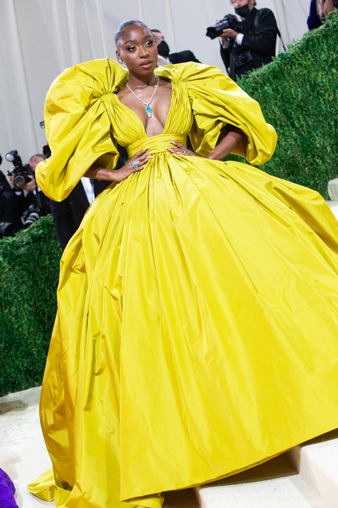 Oslava Met Gala 2021 In America: The Lexicon of Fashion.

