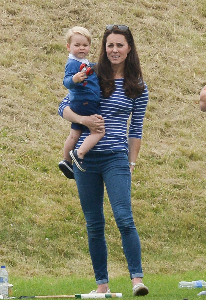 Kate Middleton s princem Georgem v roce 2015.
