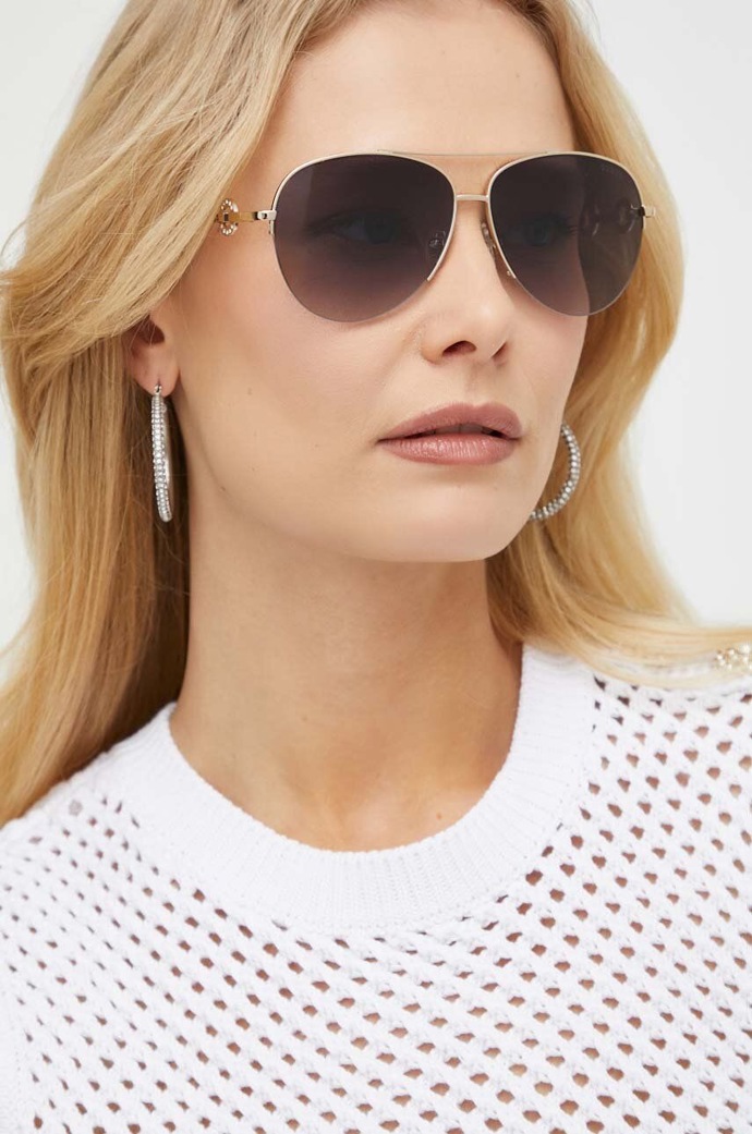 Sluneční brýle: Guess, 2 799 Kč

