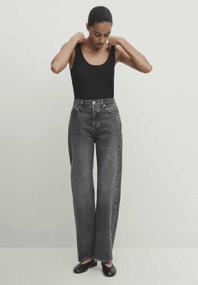 Kalhoty: Massimo Dutti, 1 595 Kč
Kalhoty: Massimo Dutti, 1 595 Kč