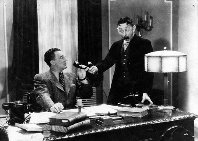 Filmová komedie Ducháček to zařídí, kde zářil Vlasta Burian.

