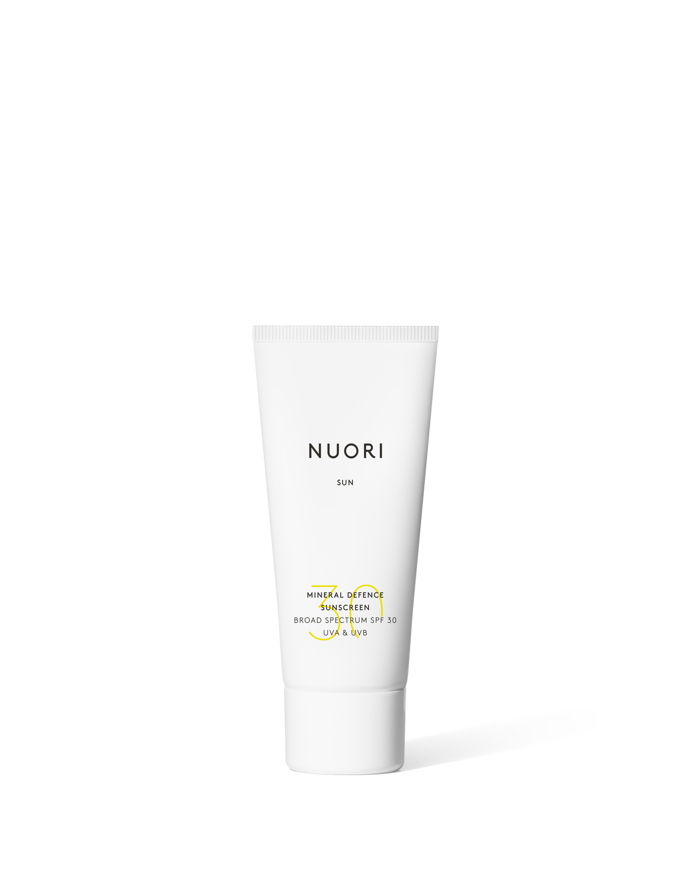 Minerální opalovací krém s SPF 30, NUORI, 990 Kč, made for moms.

