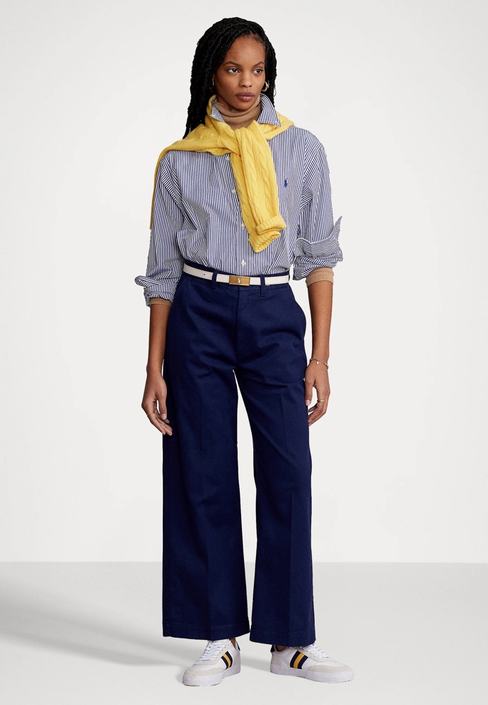 Kalhoty: Ralph Lauren, 4 900 Kč
Kalhoty: Ralph Lauren, 4 900 Kč