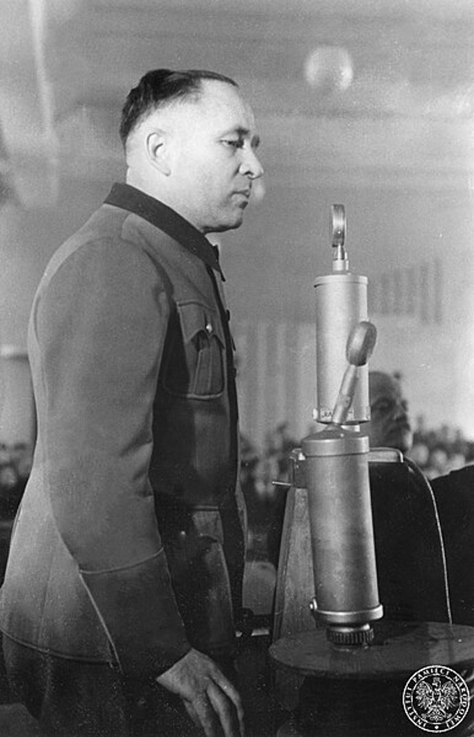 Rudolf Höss při výslechu u soudu
