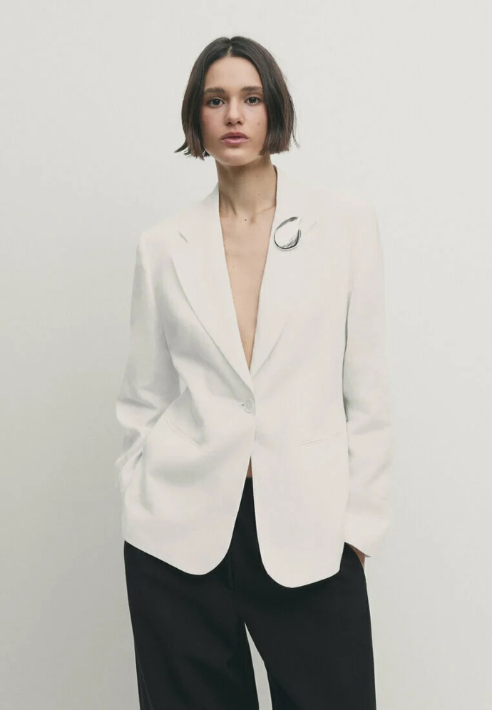 Sako: Massimo Dutti, 4 595 Kč
