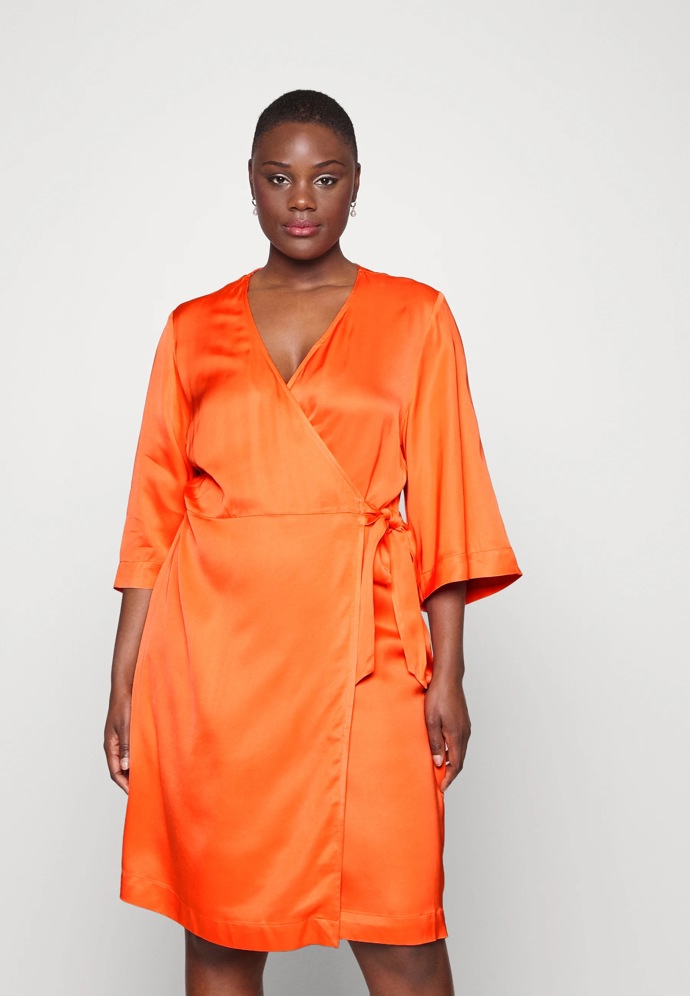 Šaty: Selected Femme Curve, 2 400 Kč
Šaty: Selected Femme Curve, 2 400 Kč