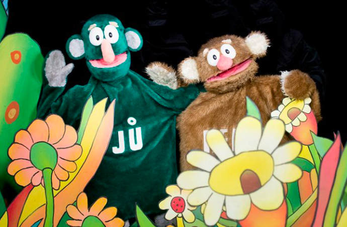 Jů a Hele ve Studiu Kamarád
