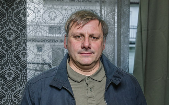 Holub v seriálu Poldové a nemluvně
