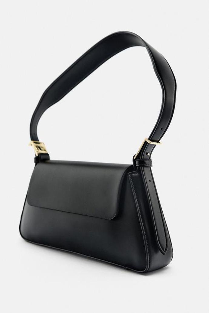 Zara 699 Kč
Zara 699 Kč