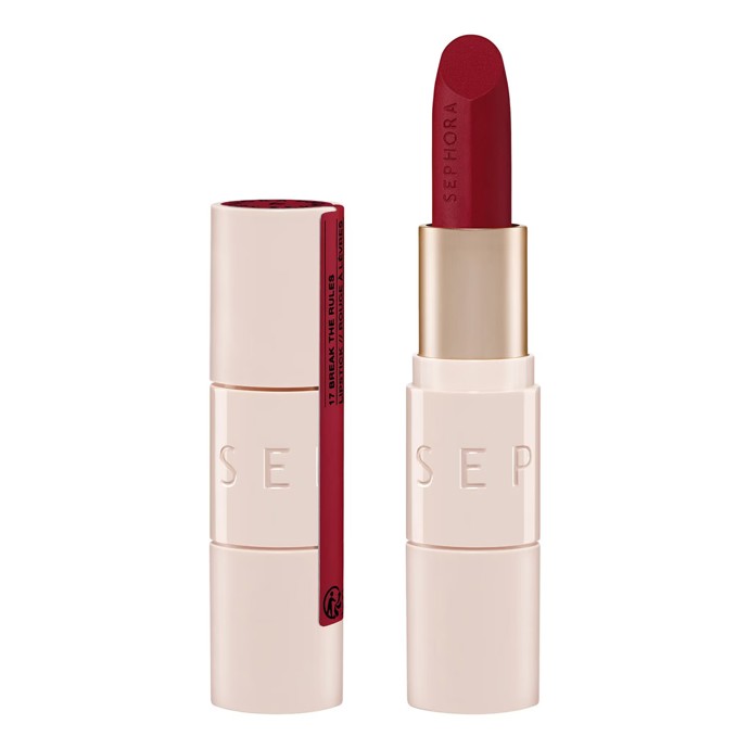 Matná rtěnka Rouge Is Not My Name Matte kombinuje výbušnou barvu, ultra dlouhou výdrž a 8hodinovou hydrataci v jediném tahu. Poskytuje extrémní krytí a nanáší intenzivní barvu již od prvního tahu. O rty pečuje díky obsažené kyselině hyaluronové. 269 Kč

 
