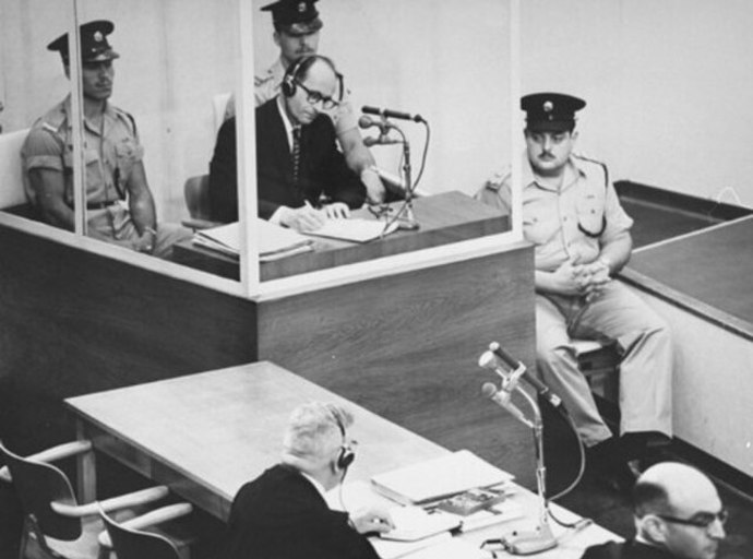 Adolf Eichmann u soudu
