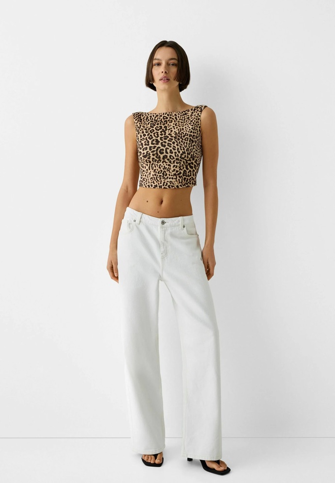 Top s leopardím vzorem, Bershka, 449 Kč
Top s leopardím vzorem, Bershka, 449 Kč