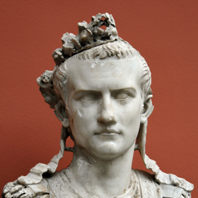 Sadistický Caligula (12-41 n. l.) neměl zábrany. Údajně udržoval incestní vztahy se svými sestrami a pro své pobavení se oddával nejrůznějším extrémním násilným činům
