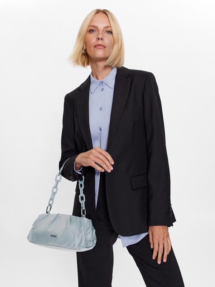 Kabelka, Calvin Klein, 4 000 Kč
Kabelka, Calvin Klein, 4 000 Kč