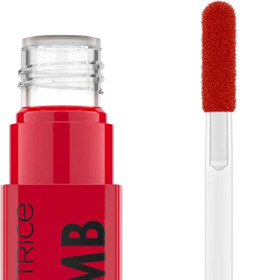 Tekutá rtěnka Shine Bomb Lip Lacquer poskytuje dlouhodobou výdrž až po dobu 8 hodin, lesk a hydrataci rtů. Krémová lehká textura nelepí a rty nevysušuje. 119 Kč
