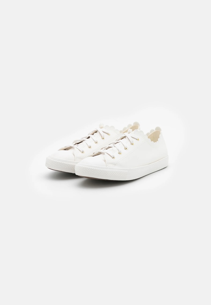 Tenisky, Converse, 1 850 Kč
Tenisky, Converse, 1 850 Kč