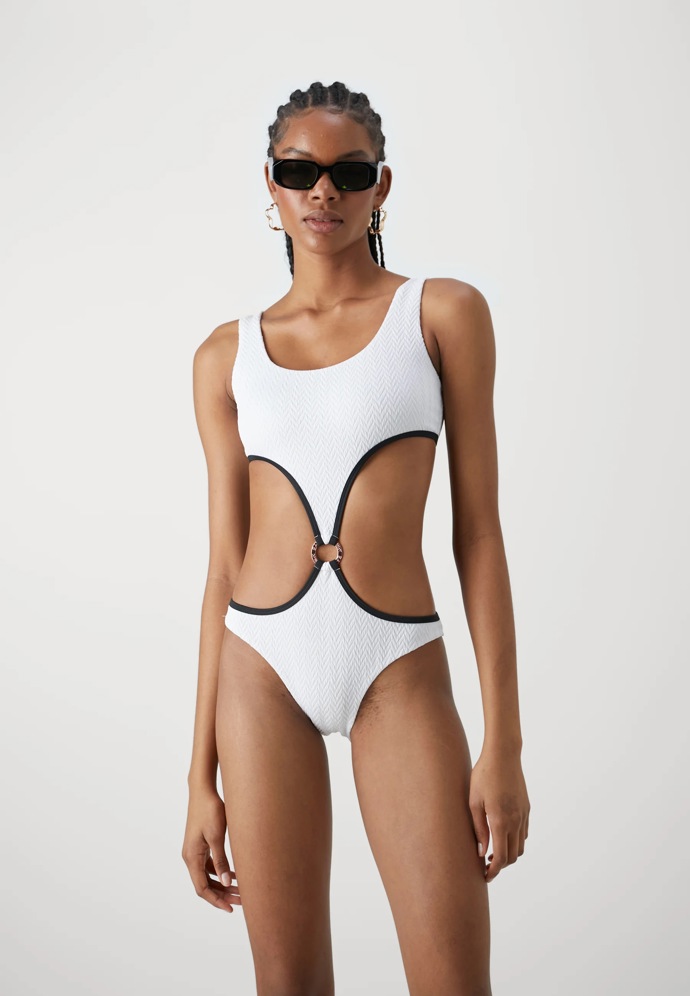 Plavky, Emporio Armani, 2 590 Kč
Plavky, Emporio Armani, 2 590 Kč