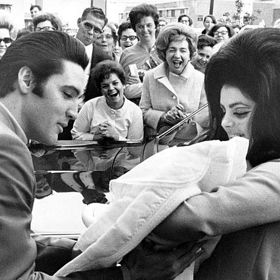 Priscilla s Elvisem a dcerou Lisou Marií
